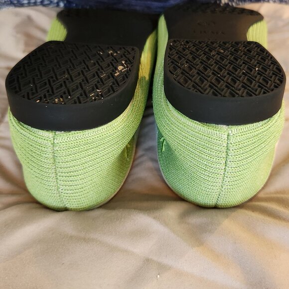 VIVAIA Margot square toe v-cut lime green flats shoes - Picture 4 of 10